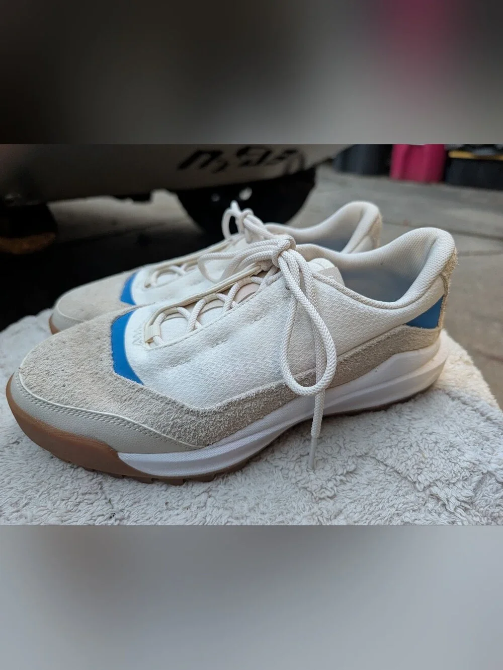 Women's Sorel White Leather Rugged Sneakers 10.5